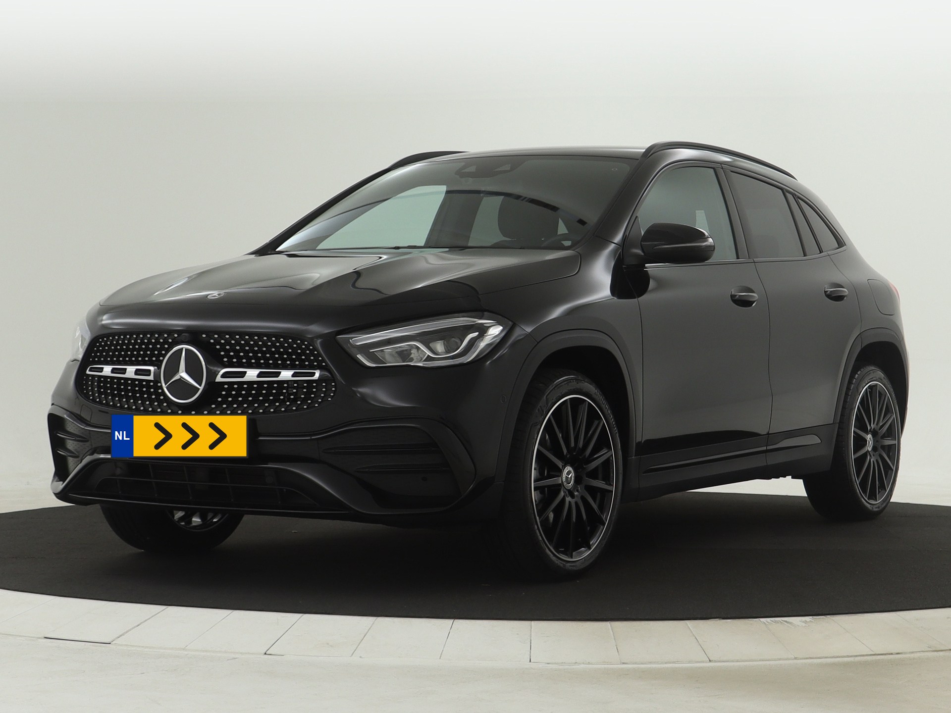 Mercedes GLA premium koerier RapidMotion